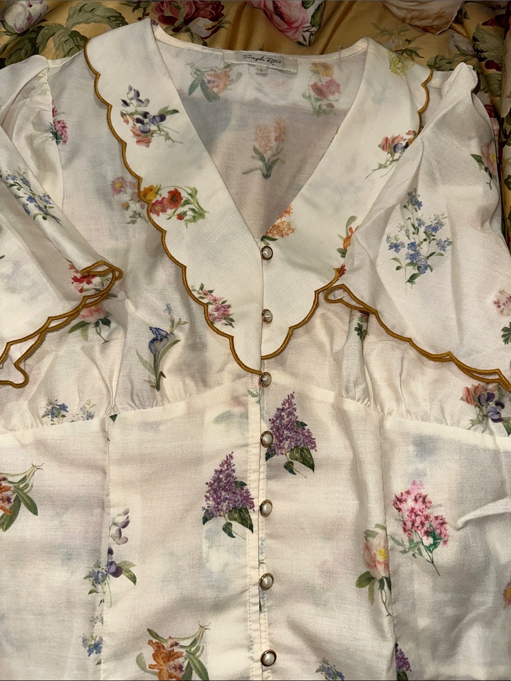 Floral Scalloped-Collar Blouse - White with Gold Trim - Picture 6 of 7